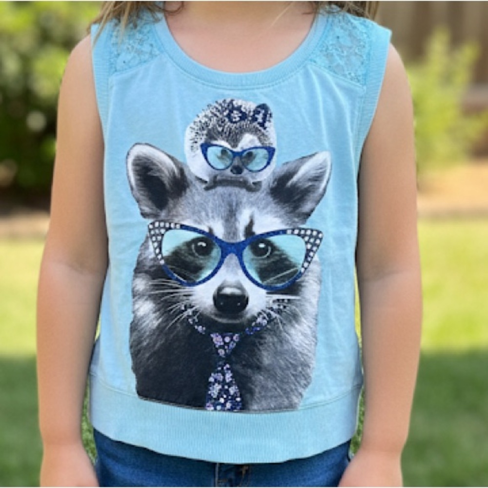 Vintage Y2K Justice Hedgehog & Raccoon Baby Blue Top Size 7 “Love One Another”